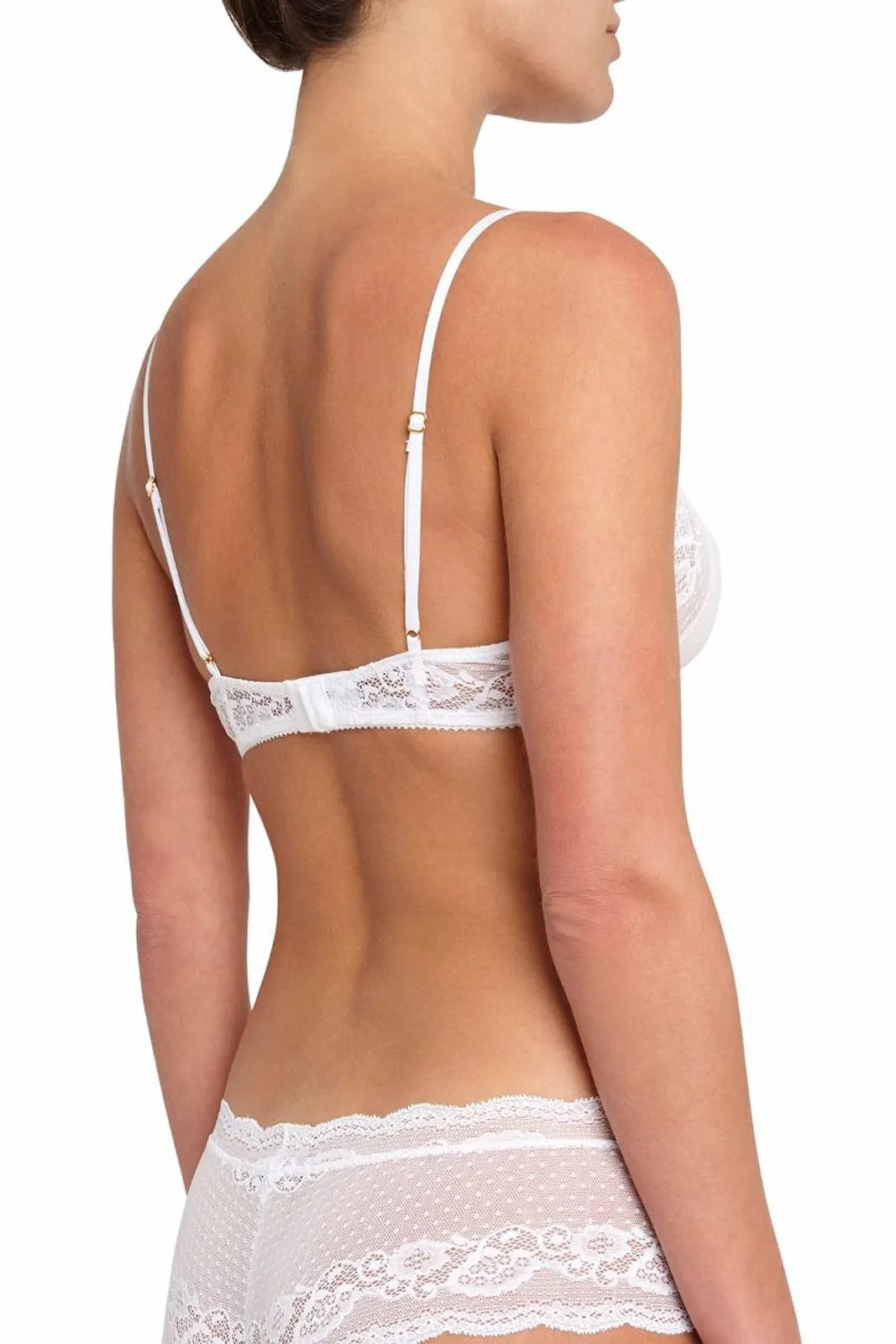 Anouk Bralet, White