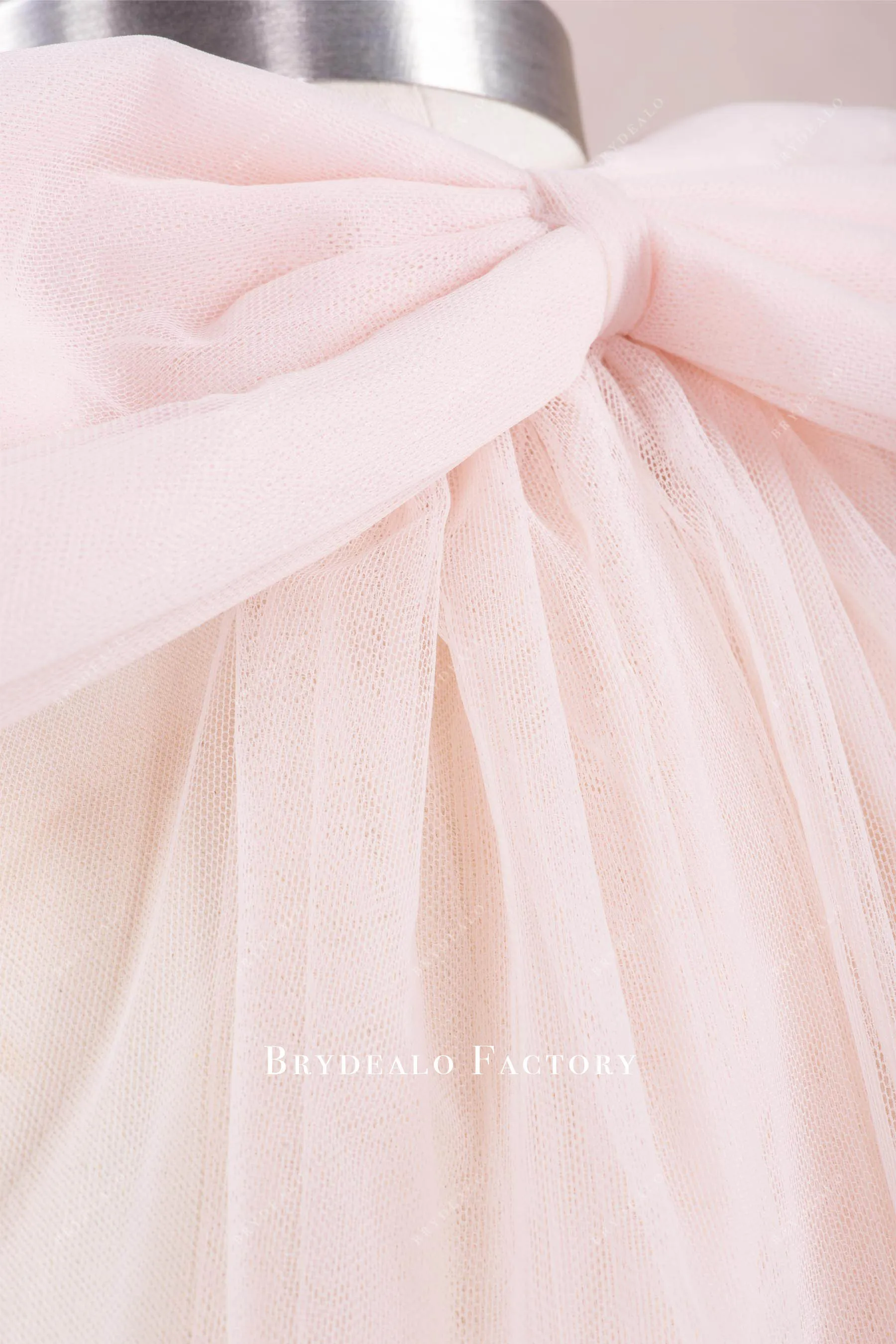 Blushing Pink Bowknot Two-tier Tulle Wedding Veil