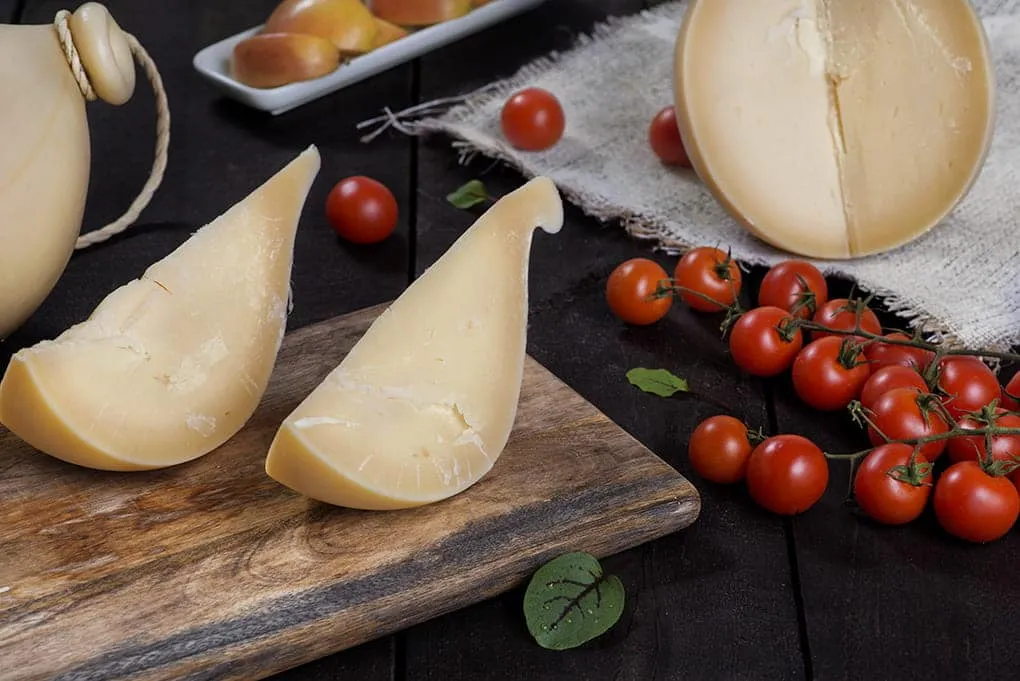 Caciocavallo La Sorresina Cheese (Roughly 4, 4.5Lb)