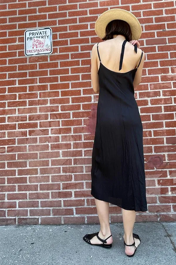 Calf-Length Bias Long Slip in Black