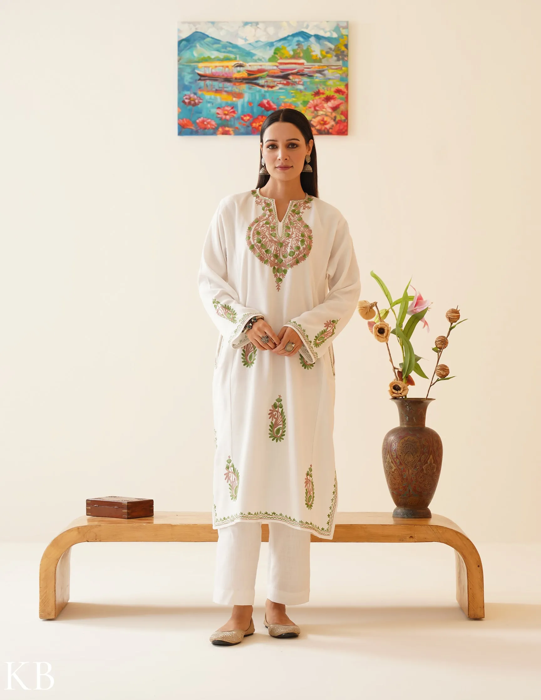 Rang-e-Khizan Off-White Paisley Aari Phiran